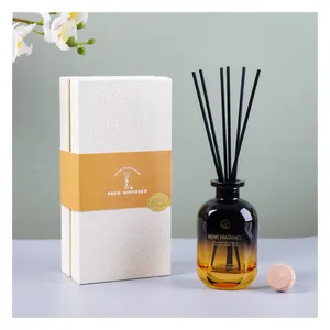 Parfum Diffuser Aroma Reed Diffuser Set Hadiah Parfum Botol Kaca Parfum Mewah dengan Tongkat Serat