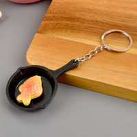 Porte-clés pendentif en résine, œuf frit simulé dans une poêle, jouet amusant en forme de nourriture, petit ornement pour sac à dos d'étudiant, pour le bricolage