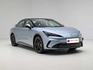 Nuevo Vehículo Eléctrico Chino ARCFOX Alpha S5, Económico y Popular - Product Image 3