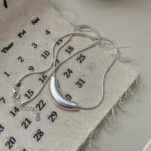 Collier en argent sterling S925, style coréen, robuste, à maillons courbés en os de serpent, chaîne de clavicule minimaliste mate, vente en gros - Product Image 1