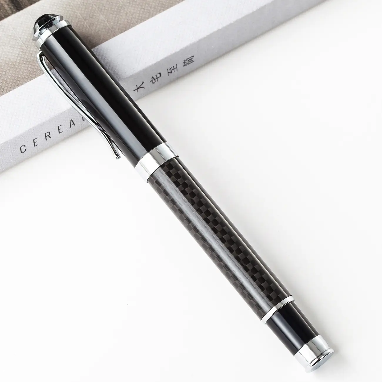 Ballrollen-Stift aus Kohlenstofffaser Metall Luxus Werbe- bzw. Bürobedarf Giftstift mit individuellem Logo