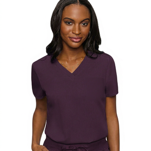Haut de blouse médicale pour femme, col en V, manches courtes, violet, en coton et polyester tricoté, qualité supérieure, design personnalisé, uniformes d'hôpital - Product Image 1