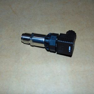 Transmisor de Presión Siemens 7MF1567-3DD00-1AA1 0-250 Bar Salida 4-20mA Tipo Extensómetro - Product Image 2