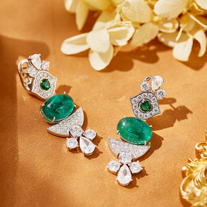 Nuevo y Elegante Conjunto de Joyería de Moda Verde Exagerado con Collares Chapados en Zirconia y Color Plateado para Mujer - Product Image 4