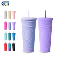 Gobelets cloutés populaires de 24oz Gobelets en plastique réutilisables pour le camping Gobelet à double paroi avec paille et couvercle
