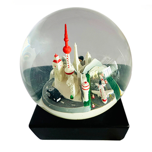 Passen Sie die ikonische Architektur der Stadt an Snow Globe Fügen Sie Schneeflocken und Pailletten hinzu, um Music Mas Water Globe abzuspielen - Product Image 2