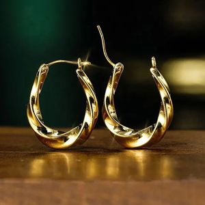 Xinfly China 2023 Daily Wear High Polished Design 18k Yellow Gold Irregular Horseshoe Hoop <b>Huggie</b> Earrings for Women and Girl - Product Image 4