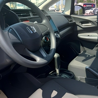 Honda Fit 1.5 Hatchback Putih CVT Automatic Bekas Dijual Murah Mobil Bekas Ekspor dari Cina 5 Kursi