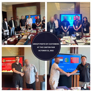 Ligne de production de revêtements de sol en vinyle SPC de luxe sans formaldéhyde pour la construction - Product Image 4