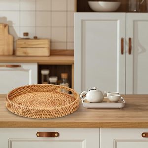 Plateau de service rond de 14 pouces Plateaux ronds Décoration intérieure Plateaux décoratifs pour la décoration intérieure avec poignées découpées - Product Image 5