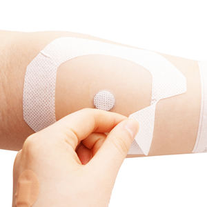 ที่มีคุณภาพสูง6*7เซนติเมตรทางการแพทย์ระบายอากาศกันน้ำกาวแรงดันลบ Iv สายสวนตรึงน้ำสลัด I.V. น้ำสลัด Cannula - Product Image 3