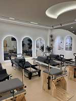 Miroir LED pour studio de Pilates, style Art Déco, avec façade en verre, pour salle de danse, salle de sport, salle de classe, interrupteur tactile, moderne, élégant, mural