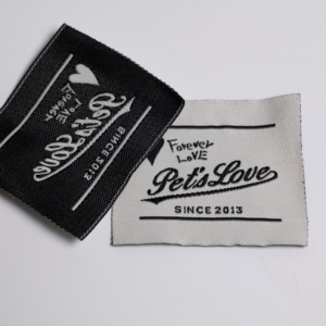 Étiquettes durables en tissu tissé pour vêtements de mode Étiquettes de cou personnalisées avec logo - Product Image 6