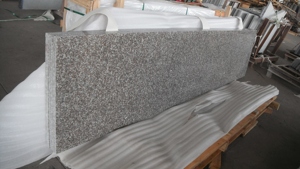 G664 Dalles de granit rose/marron pour carreaux de conception traditionnelle Monument <span class=keywords><strong>funéraire</strong></span> <span class=keywords><strong>Pierre</strong></span> tombale <span class=keywords><strong>Pierre</strong></span> tombale pour cimetière - Product Image 3