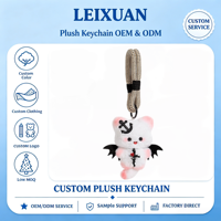 Porte-clés en peluche chat blanc mignon avec logo personnalisé, pendentif de sac chat ailé, sangle de poignet tressée noire et beige, breloque de sac à dos, cadeau