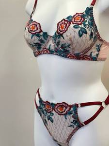 Set <span class=keywords><strong>Reggiseno</strong></span> e Perizoma in Pizzo Floreale Ricamato per Donna, Spalline <span class=keywords><strong>Bordeaux</strong></span>, Lingerie Due Pezzi S M L - Product Image 4