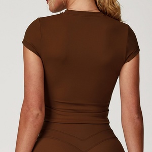 T-shirt de sport d'été à séchage rapide, haut de yoga à manches courtes pour la course décontractée, col rond, tenue de yoga sportive - Product Image 2