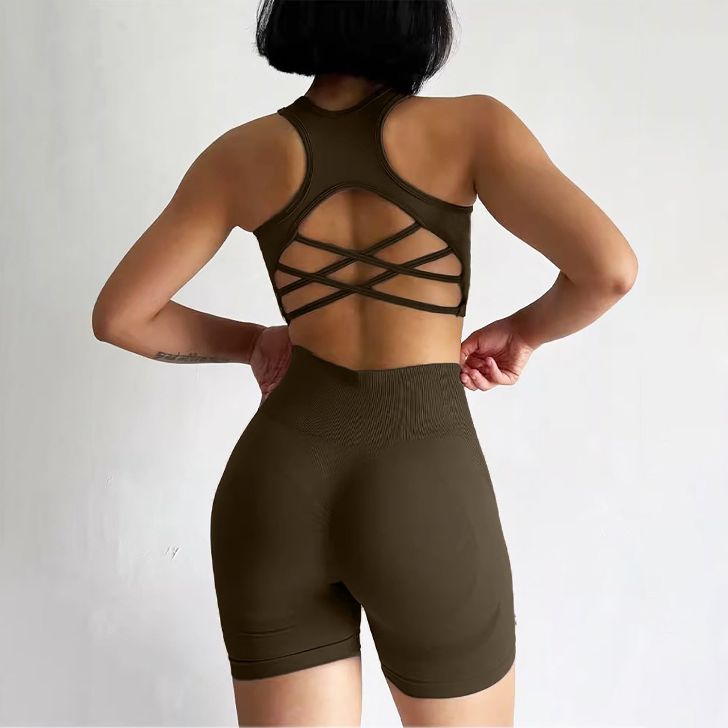 สีเขียวทหาร