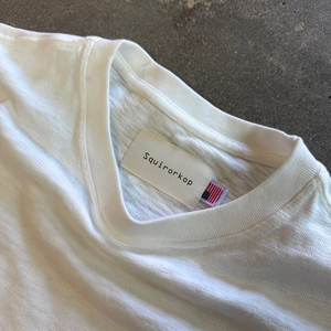 Camiseta Squirorkop Personalizada de Algodón Blanco para Hombre, Ligera, Lavada, 230gsm, Corte Cuadrado, Hombros Caídos, Estilo Urbano - Product Image 4