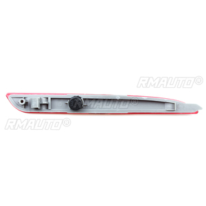 Reflector de Luz Antiniebla Trasero Izquierdo y Derecho para Mazda 3 M3 Sedán Hatchback 2011 2012 2013 2014 2015 - Product Image 3