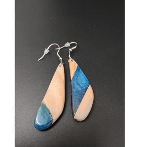 Pendientes de Resina y Madera Duraderos, Joyería Ecológica Hecha a Mano, Diseño Moderno, Perfectos para Uso Diario, Cumpleaños y Festividades - Product Image 1