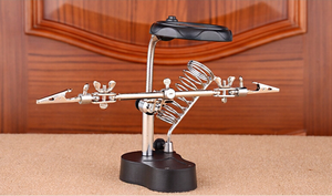 MG16126-A 3.5x12x मदद तीसरे हाथ क्लिप दबाना एलईडी आवर्धक कांच कहिया स्टैंड ताल वेल्डिंग Rework मरम्मत धारक - Product Image 5