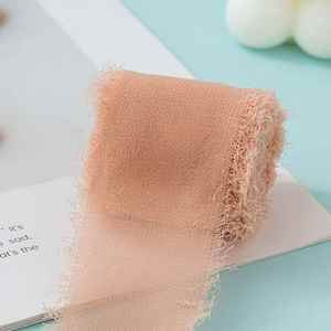 Ruban en Chiffon Bohème Multicolore de 4 cm x 5 Mètres à Bords Effilochés pour Bouquet de Mariage, Emballage et Décoration Cadeau - Product Image 3