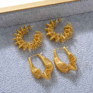 NUEVOS Pendientes de Acero Inoxidable Chapados en Oro de 18k, Resistentes al Deslustre, Impermeables, con Diseño de Espiral para Mujer - Product Image 4