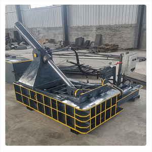 Presse à balles hydraulique horizontale de 160 tonnes pour les déchets métalliques d'aluminium et de cuivre, presse à balles carrée, taille des balles 400x400mm 500x500mm 600x600mm - Product Image 3