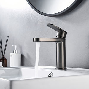 Momali Offres Spéciales économique usine <span class=keywords><strong>prix</strong></span> pistolet métal salle de bain lavabo mitigeur robinet hôtel bassin robinet avec <span class=keywords><strong>eau</strong></span> chaude et froide - Product Image 4