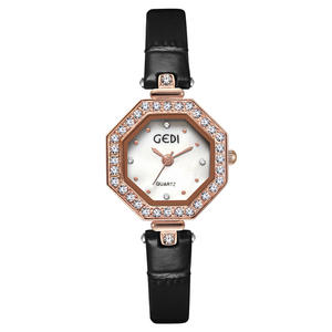 Reloj de Cuarzo Octagonal de Lujo Ligero para Mujer, Especial de Navidad, Diseño de Nicho de Alta Estética - Product Image 5