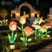 Lanterne en tissu LED à motifs floraux et insectes de dessin animé, installation lumineuse traditionnelle chinoise pour projet d'éclairage paysager en zone scénique