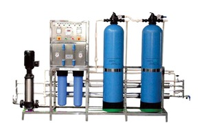 โรงงานบำบัดน้ำดื่มอุตสาหกรรมระบบ Reverse Osmosis ขนาด 1000 ลิตรต่อชั่วโมง ยี่ห้อ Springon พร้อมปั๊ม - Product Image 4