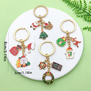 Porte-clés en métal émail pour arbre <span class=keywords><strong>de</strong></span> noël mignon dessin animé père noël cadeau <span class=keywords><strong>de</strong></span> noël accessoire <span class=keywords><strong>de</strong></span> sac <span class=keywords><strong>de</strong></span> clé <span class=keywords><strong>de</strong></span> voiture petits ornements suspendus en alliage - Product Image 4