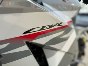 NUEVA <span class=keywords><strong>Honda</strong></span> CBR600RR ABS 2026, Motocicleta Deportiva - Product Image 2