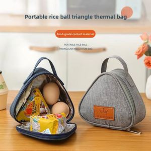 Latest Design Small Breakfast <b>Egg</b> Sandwich Food <b>Storage</b> Insulated Cooler Bag Outdoor Mini Triangle Thermal Lunch Bag - Product Image 2
