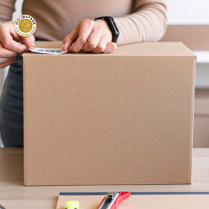 Caixa de transporte rígida ondulada descartável OOLIMA para correspondência e entrega Use para produtos de pele e Gifting Packaging - Product Image 1