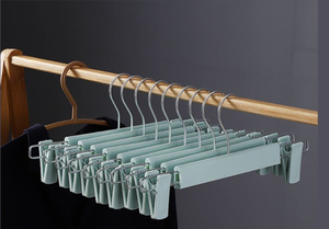 Cintres en plastique pour jeans avec pinces antidérapantes, cintres pour vêtements, jupes, cintres ajustables pour adultes, cintres pour pantalons, porte-pantalons de boutique - Product Image 3
