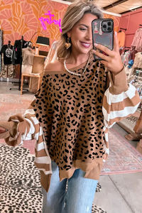 <span class=keywords><strong>Felpa</strong></span> da Donna Shewin Autunno Inverno 2025 a Righe con Collo Tondo Traspirante e Confortevole con Stampa <span class=keywords><strong>Leopardata</strong></span> e Inserti Colorati con Spacchi Laterali - Product Image 6