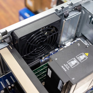 Station de travail HPE Z6 G5 prête pour l'entreprise avec AMD Threadripper <span class=keywords><strong>Pro</strong></span> 9985WX 256 Go DDR5 4 To SSD Win11 <span class=keywords><strong>Pro</strong></span> - Product Image 1