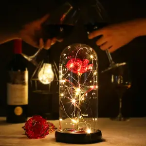 バレンタインデーギフトアイテム装飾ガラスドーム人工ギャラクシーローズフラワーバッテリー操作LEDストリングライト木製ベース