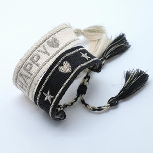 Bracelet bohème fait main à pampilles brodé de lettres, bracelet tissé arc-en-ciel avec inscription, pour cadeau personnalisé, usage quotidien, personnalisable - Product Image 4