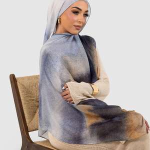 Hijab Modal con estampado Floral a la moda para mujer, chal de rayón, bufanda ligera transpirable larga para musulmanes - Product Image 2