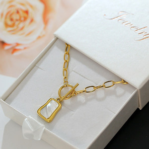 OT Collier à pendentif carré en coquillage naturel pour <span class=keywords><strong>femme</strong></span> Chaîne cubaine en <span class=keywords><strong>or</strong></span> pour <span class=keywords><strong>femme</strong></span> Collier à pendentif en coquillage <span class=keywords><strong>blanc</strong></span> Bijoux de mode - Product Image 3