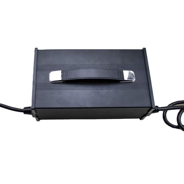 KC C1500 72V15A Battery Charger Electric Bike Scooter Motorcycles Portable Battery Electric Car Charger