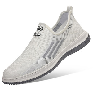 Chaussures de marche respirantes en maille à enfiler pour hommes, bout rond, semelle souple, été 2026, noir, gris, blanc - Product Image 4