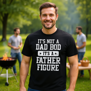 Camiseta para hombre con la frase "No es un cuerpo de papá, es una figura paterna", regalo para el Día del Padre - Product Image 3