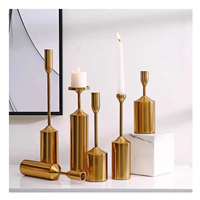 Venta al por mayor de 3/6 piezas de candelabros de hierro con base chapada, adornos para el hogar, centros de mesa, portavelas dorados para velas cónicas