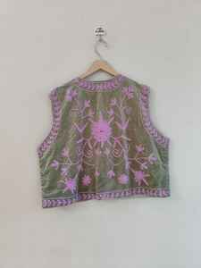 Gilet brodé en velours Suzani fait main |   Gilet bohème fait main |   Veste vintage à fleurs pour femme, cadeau pour elle - Product Image 5