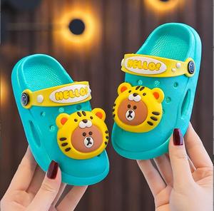 Zuecos de alta calidad para niños, Zapatillas de casa, zuecos, zapatillas de <span class=keywords><strong>playa</strong></span> con dos hebillas, Sandalias cómodas, zapatillas para bebés - Product Image 4